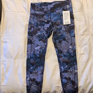 BRAND NEW LULU LEMON LEGGINGS - TAG STILL ON